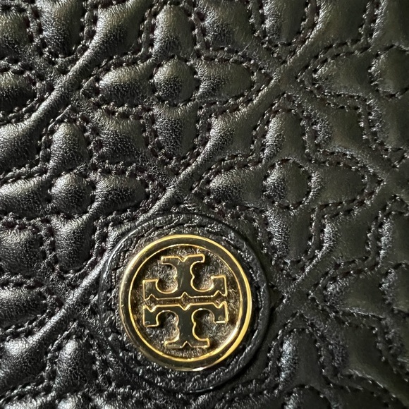 Tory Burch quilted black bag - Picture 4 of 9